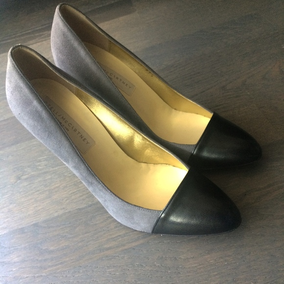Stella McCartney | Grey suede/black cap toe pumps - Picture 2 of 8